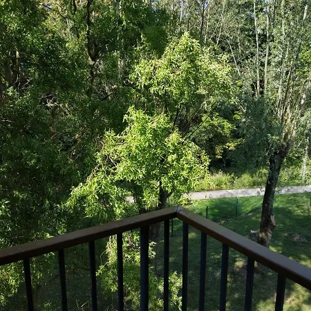 Bonvallet - Appartement Paisible Et Chaleureux Avec Balcon