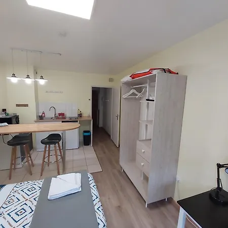 Bonvallet - Appartement Paisible Et Chaleureux Avec Balcon * Amiens
